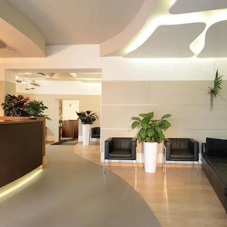 Trevi Collection - Gruppo Trevi Hotel 4*