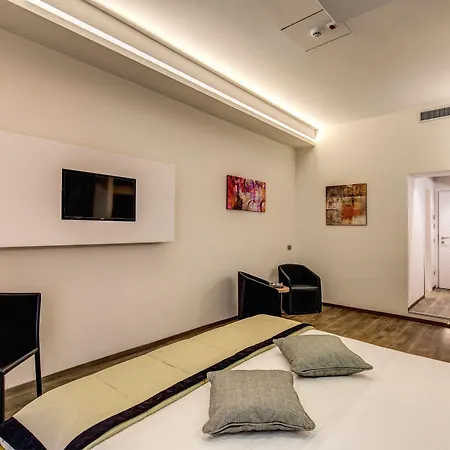 ホテル Trevi Collection - Gruppo Trevi ローマ