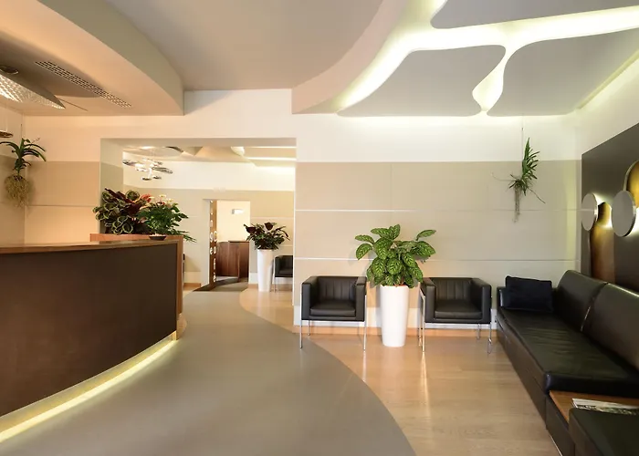 Trevi Collection - Gruppo Trevi Hotel 4*