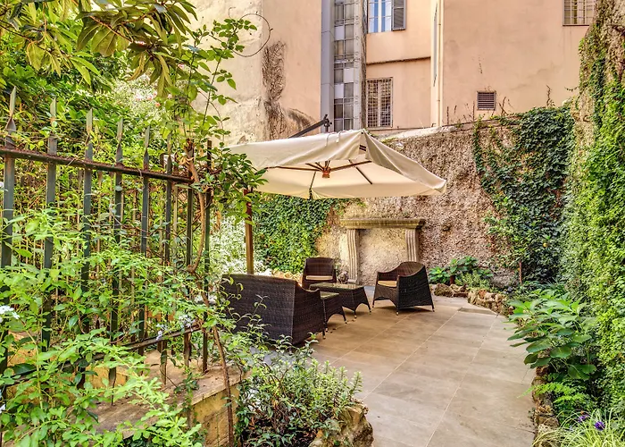 Hotel Trevi Collection - Gruppo Trevi 4*